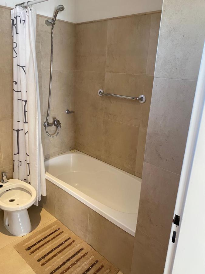 Monoambiente Centrico Unico Appartement Puerto Madryn Buitenkant foto